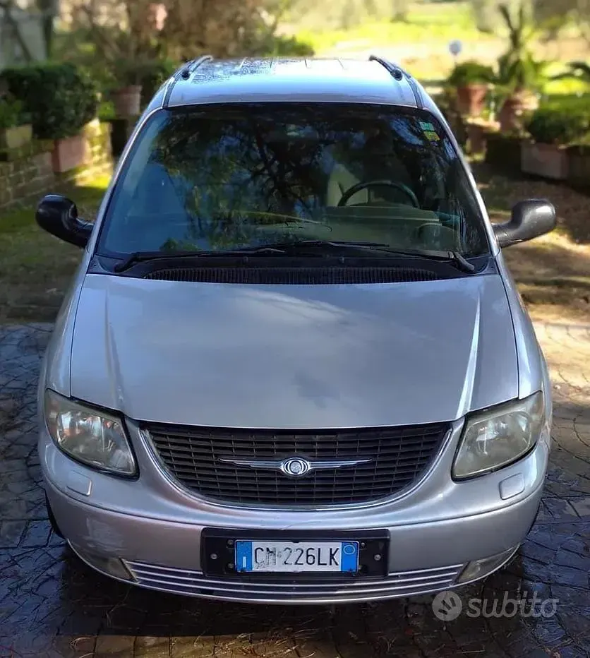 Usata Chrysler Voyager 118 CV (86 kW) 2004 Monovolume