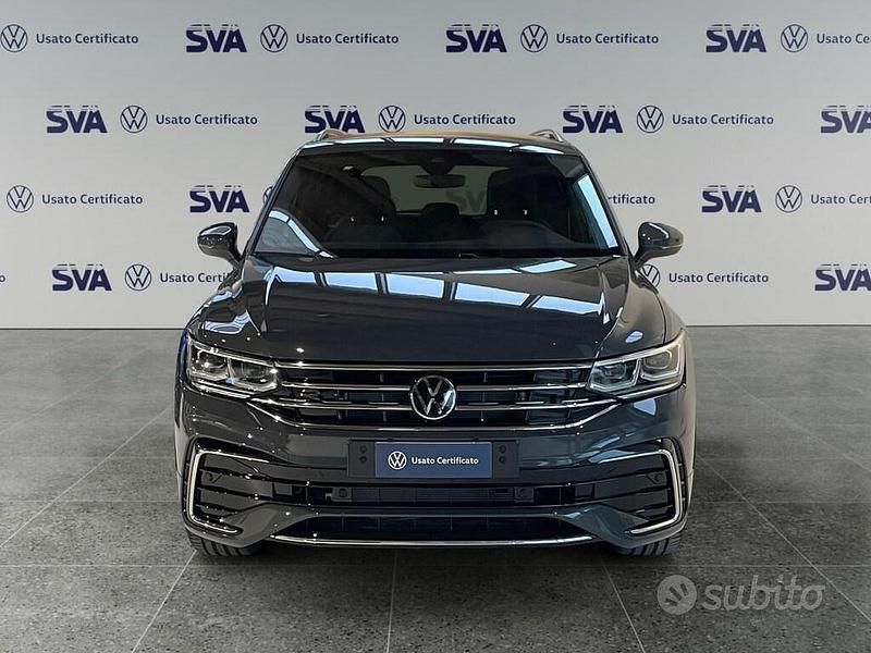 Usata VW Tiguan 245 CV (180 kW) 2023 Grigio SUV