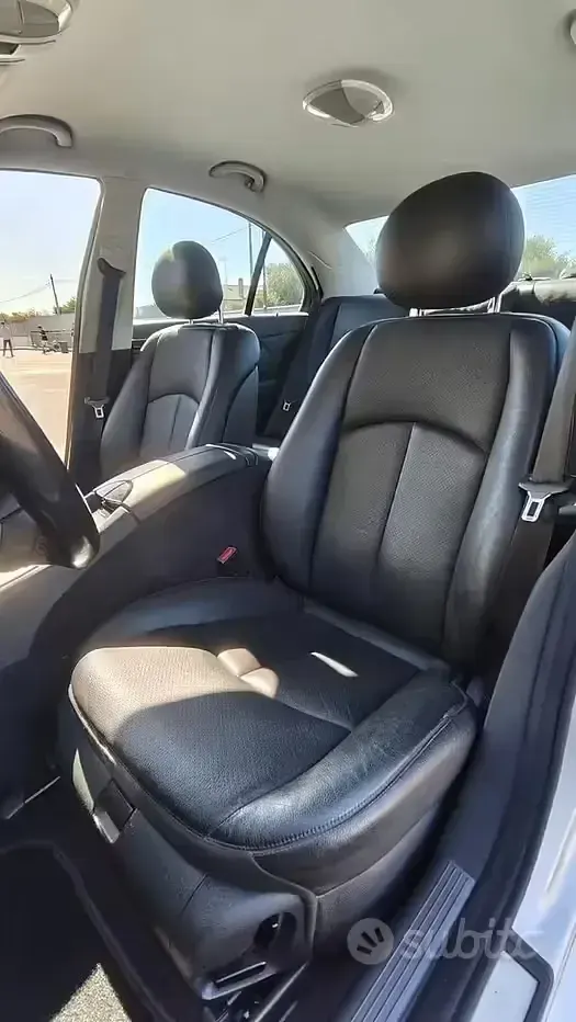 Usata Mercedes E280 177 CV (130 kW) 2006 Grigio Berlina