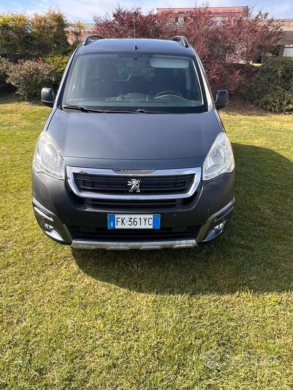 Usata Peugeot Partner 2017 Grigio Monovolume