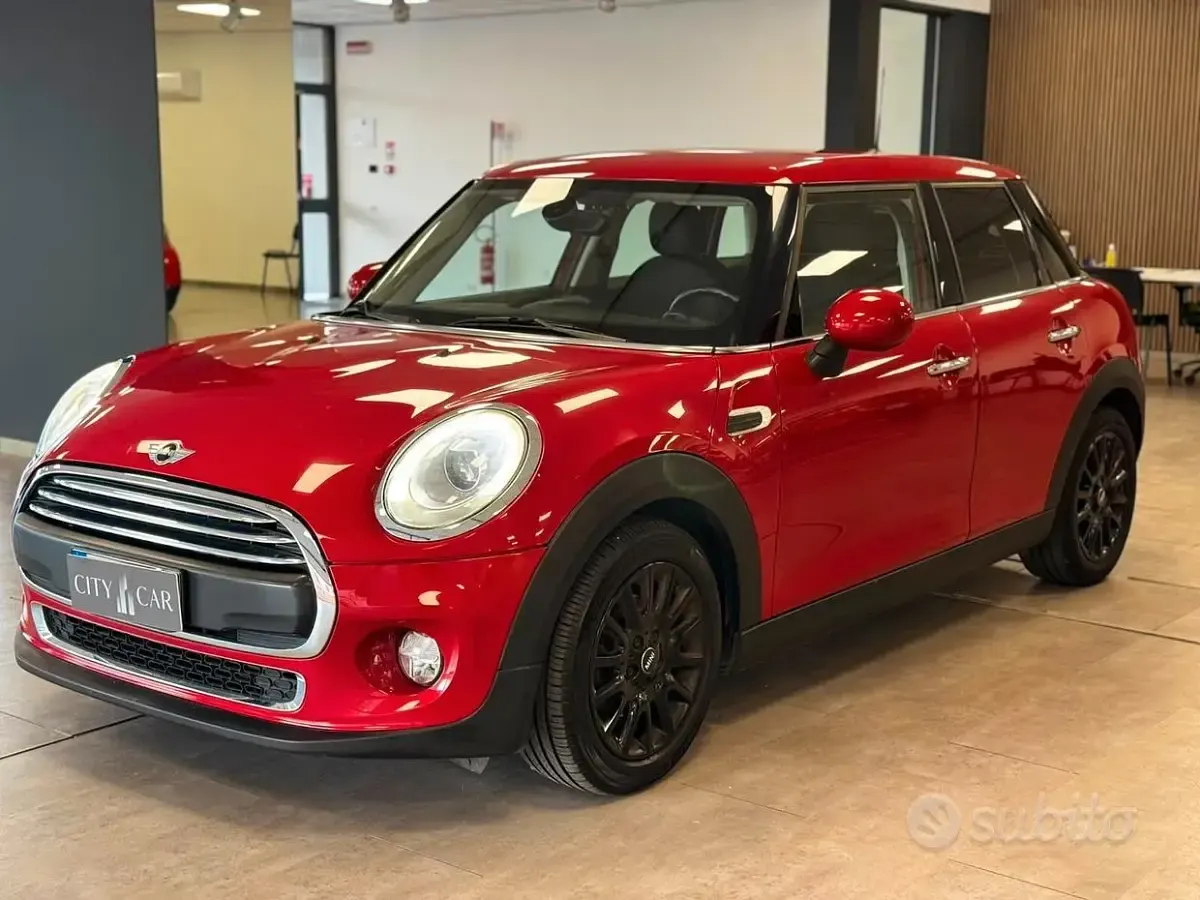 Usata Mini One D Business 95 CV (69 kW) 2015 Rosso Utilitaria