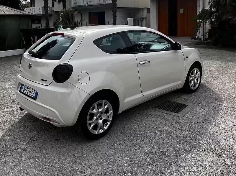 Usata Alfa Romeo MiTo 120 CV (88 kW) 2016 Bianco Utilitaria