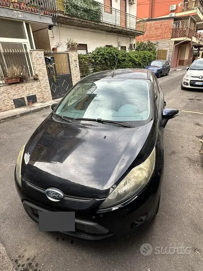 Usata Ford Fiesta 68 CV (50 kW) 2009 Nero Berlina