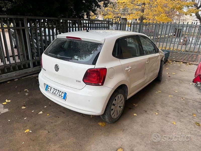 Usata VW Polo Comfortline 75 CV (55 kW) 2014 Bianco Berlina