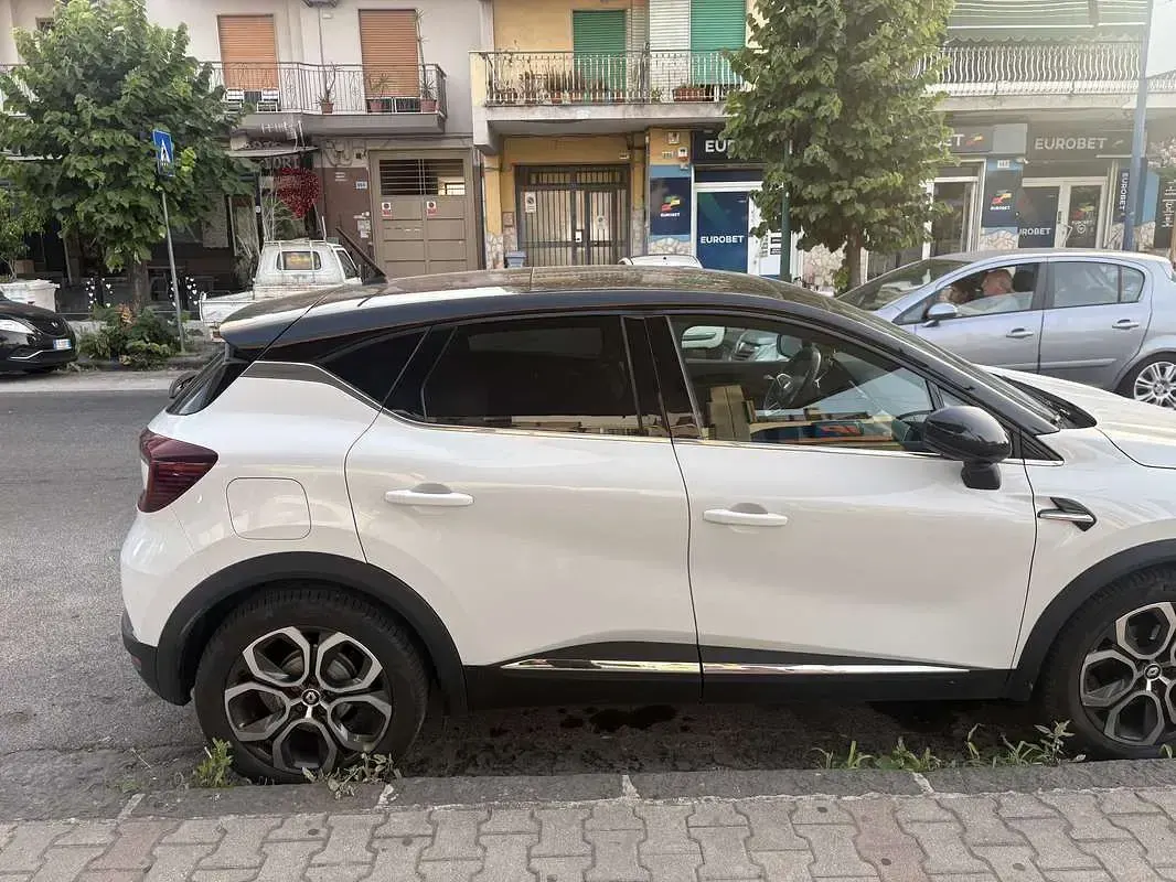 Usata Renault Captur Intens 101 CV (74 kW) 2021 SUV