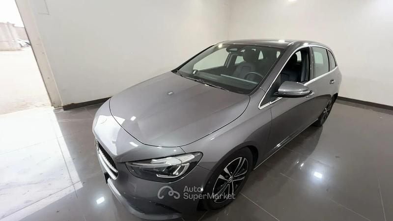 Usata Mercedes B180 Progressive 116 CV (85 kW) 2024 Grigio Monovolume