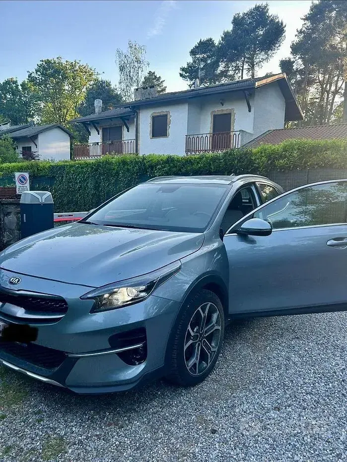 Usata Kia XCeed Style 115 CV (84 kW) 2019 Grigio SUV