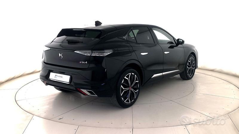 Usado DS Automobiles DS4 Performance 131 CV (96 kW) 2022 Negro Berlina
