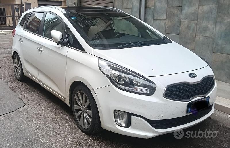 Usata Kia Carens 141 CV (103 kW) 2016 Bianco Monovolume