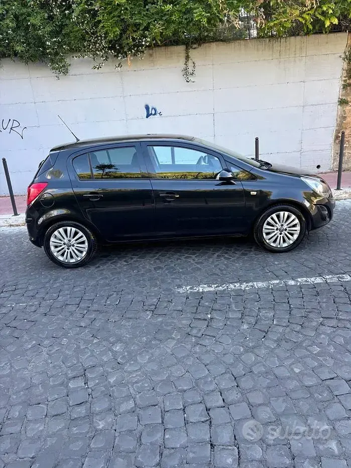 Usata Opel Corsa Cosmo 86 CV (63 kW) 2015 Nero Utilitaria