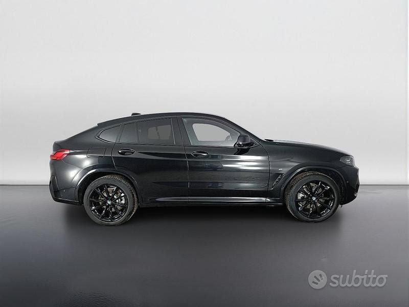 Usata BMW X4 Comfort Edition 184 CV (135 kW) 2025 Nero SUV
