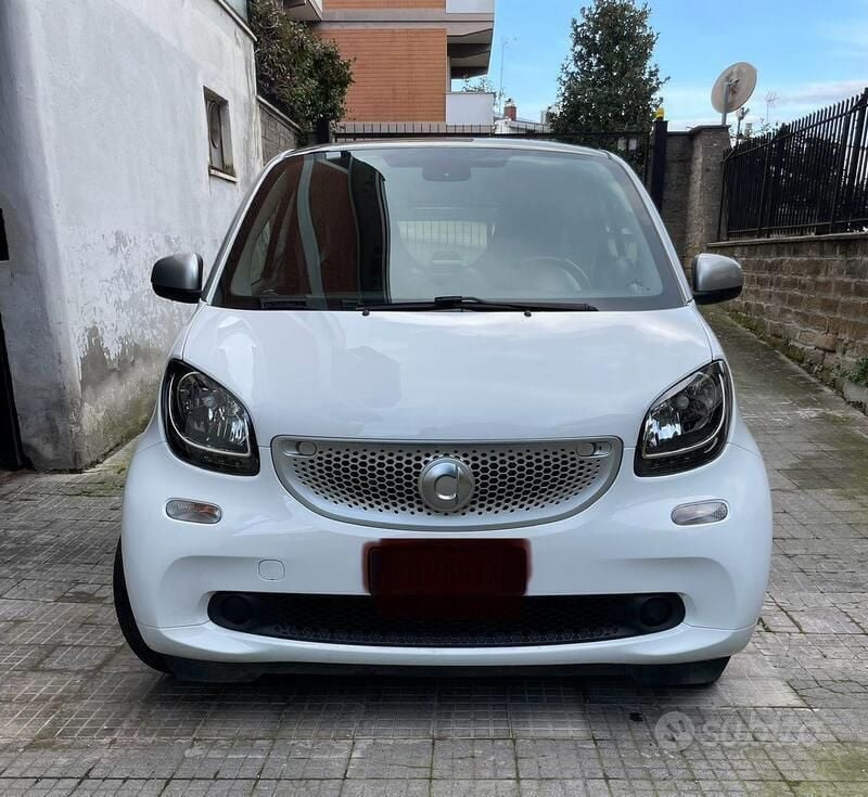 Usata 2018 Smart ForTwo Coupé Passion Utilitaria | 11.900 € (Super prezzo) - Immagine 1/4
