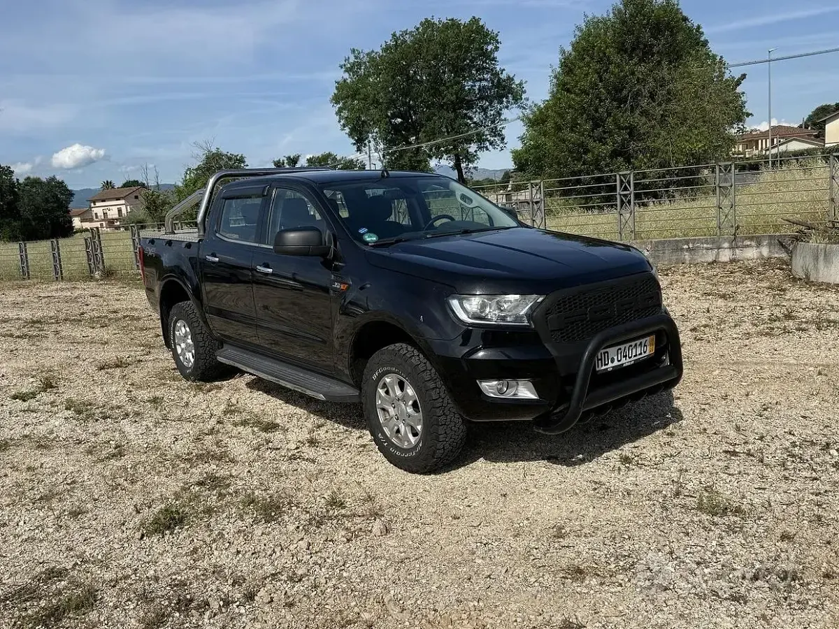 Usata Ford Ranger XLT 160 CV (117 kW) 2017 Nero Pick-up