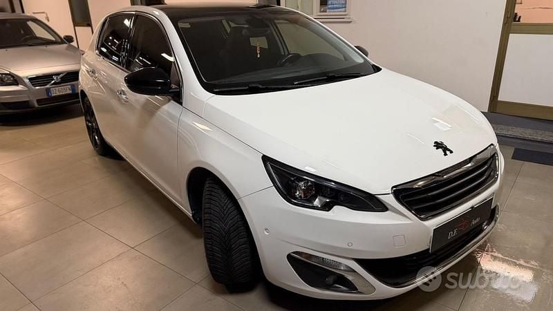 Usata Peugeot 308 GT-line 149 CV (109 kW) 2014 Bianco Berlina