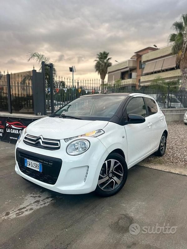 Bianco Usata 2015 Citroën C1 Feel Due volumi | 5499 € (Buon prezzo) - Immagine 1/4