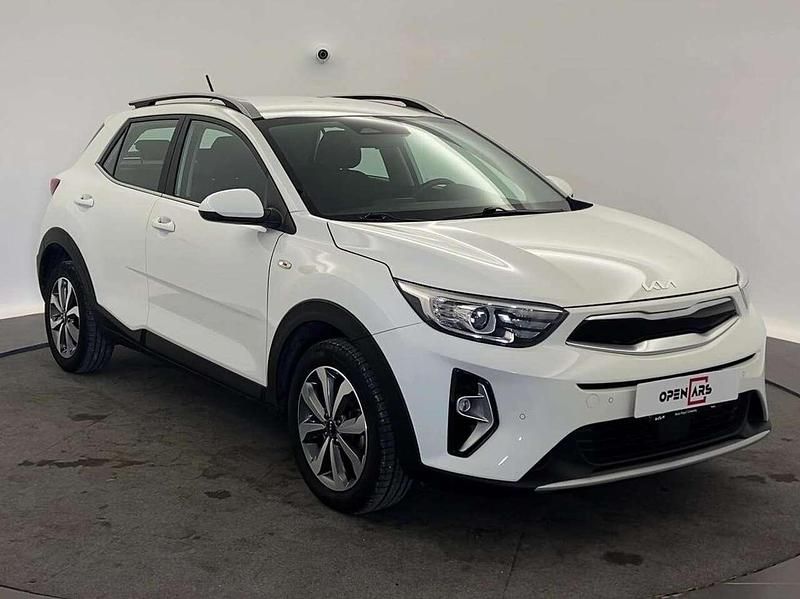 Usata Kia Stonic Style 84 CV (61 kW) 2022 Bianco SUV