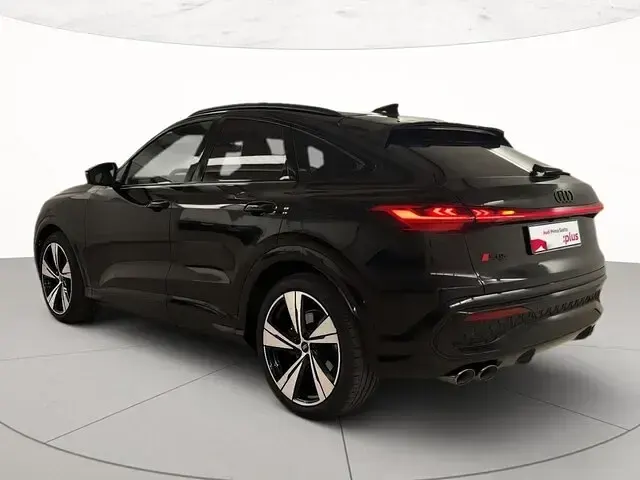 Usata Audi SQ5 Sportback Comfort 367 CV (269 kW) 2025 Nero mito metallizzato SUV