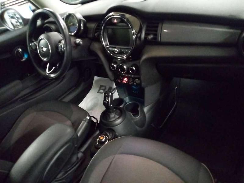 Usata Mini Cooper D 116 CV (85 kW) 2018 Rosso Utilitaria