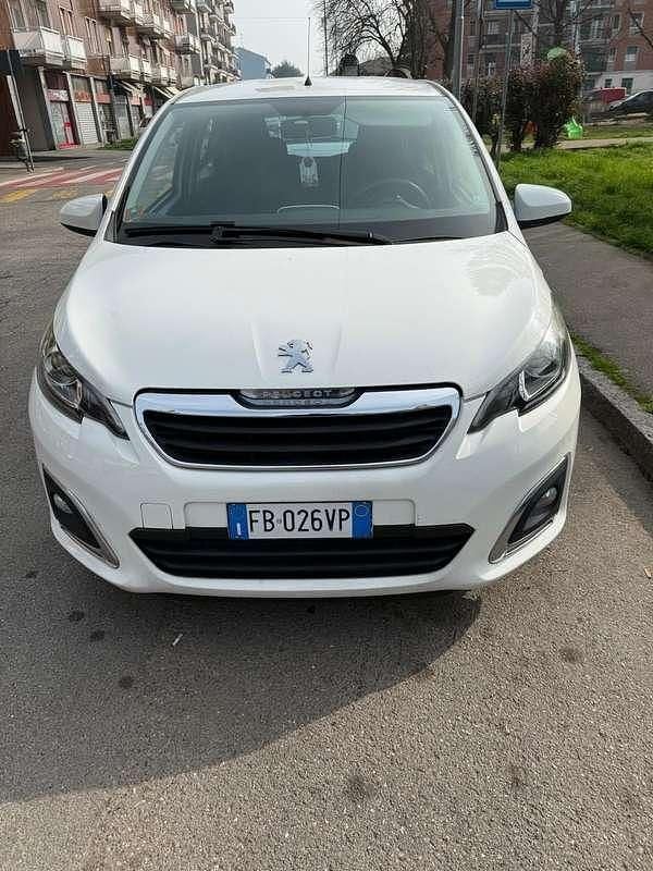 Usata Peugeot 108 Allure 69 CV (50 kW) 2016 Utilitaria