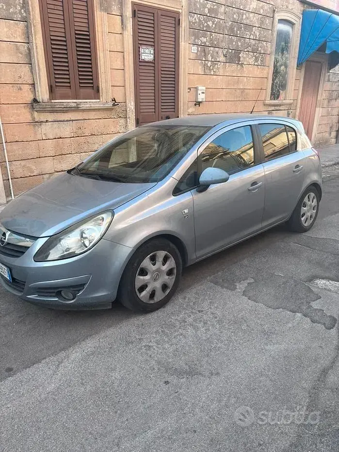 Usata Opel Corsa 80 CV (58 kW) 2010 Grigio Utilitaria