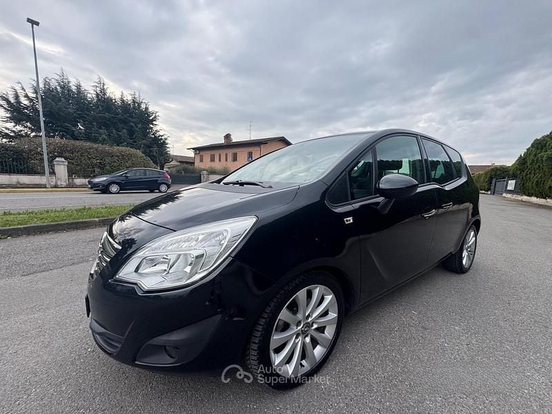 Usata Opel Meriva Cosmo 120 CV (88 kW) 2013 Grigio Monovolume