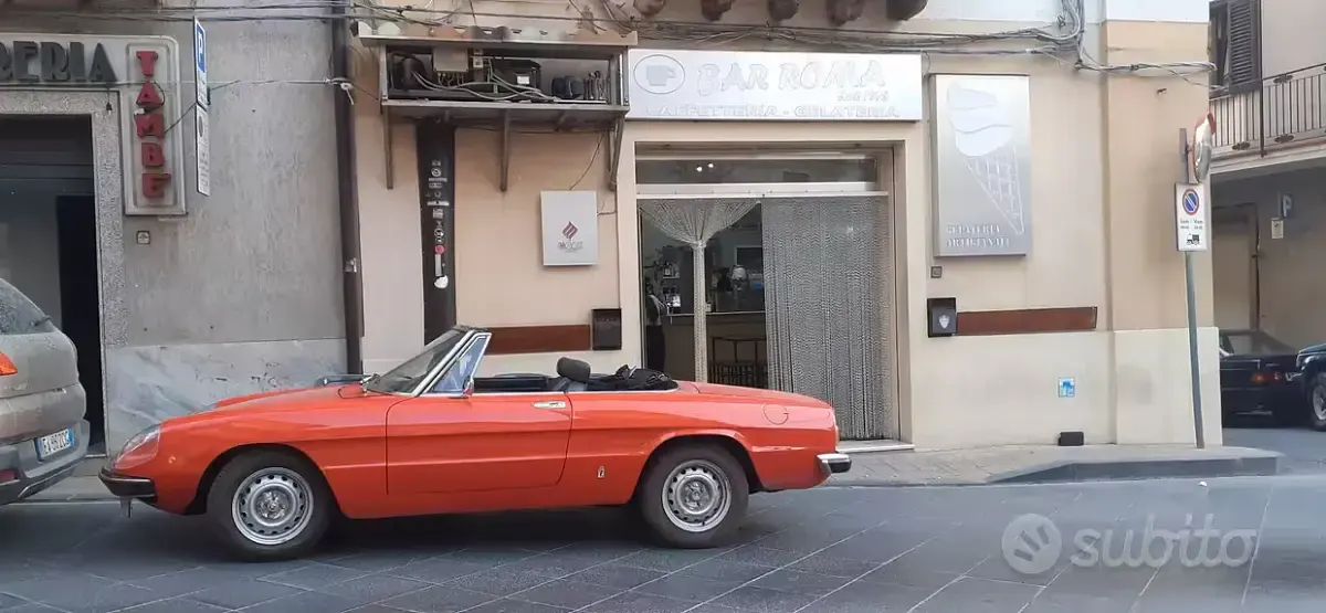 Usata Alfa Romeo Spider Veloce 131 CV (96 kW) 1970 Rosso Cabrio