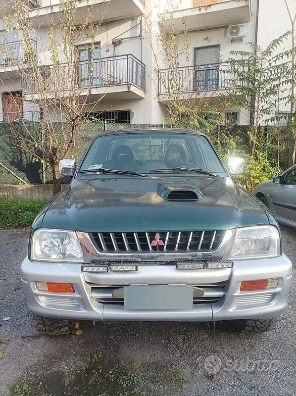 Usata Mitsubishi L200 2000 Verde Pick-up