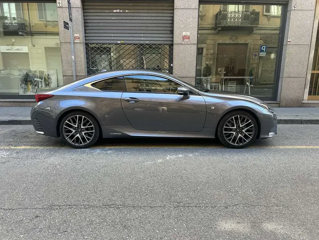 Usata Lexus RC300h Sport Line 181 CV (133 kW) 2018 Grigio Coupé
