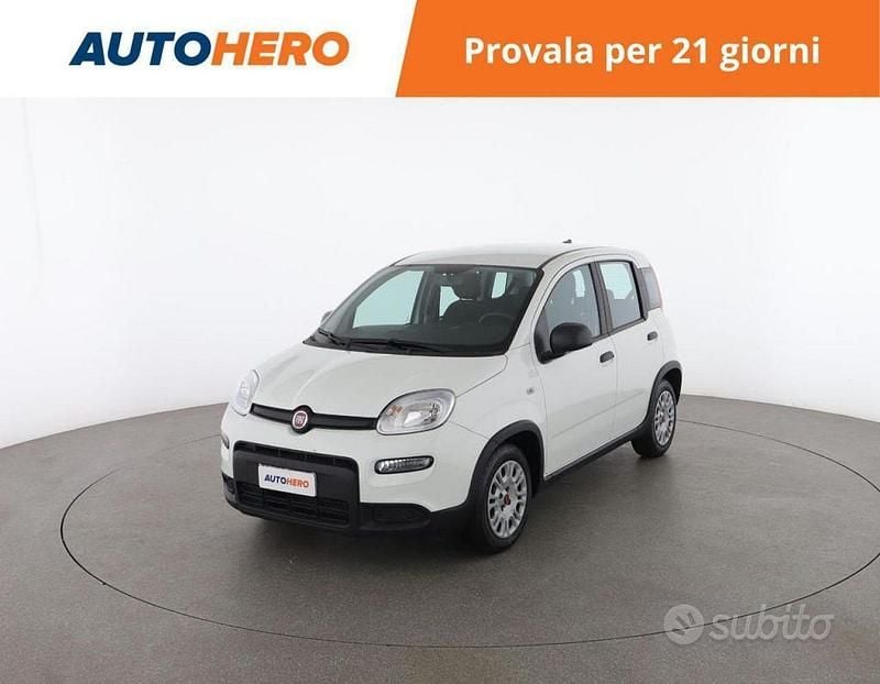 Bianco Usata 2024 Fiat Panda S Tre volumi | 12.299 € (Buon prezzo) - Immagine 1/2