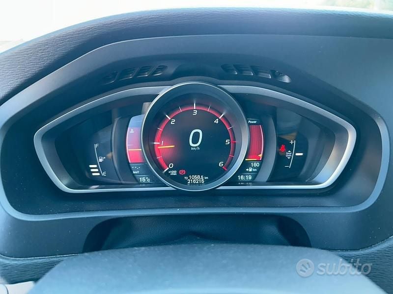 Usata Volvo V40 R-Design 116 CV (85 kW) 2013 Grigio Berlina