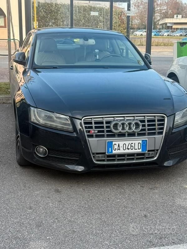 Usata 2008 Audi A5 Coupé | 6000 € (Buon prezzo) - Immagine 1/4