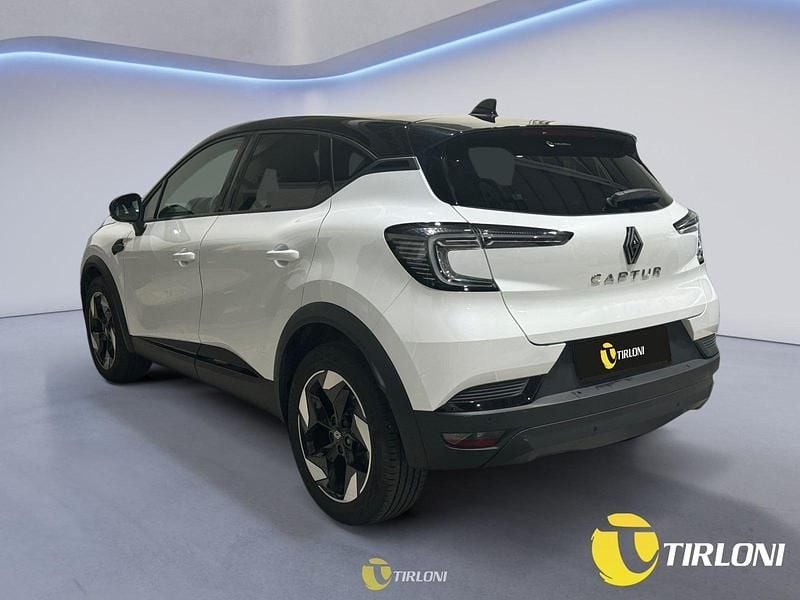 Usata Renault Captur Techno 91 CV (66 kW) 2024 Bianco SUV