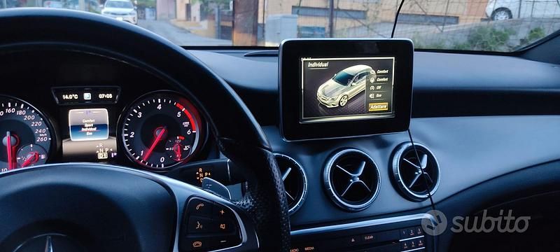 Usata Mercedes CLA220 AMG 2015 Bianco Berlina