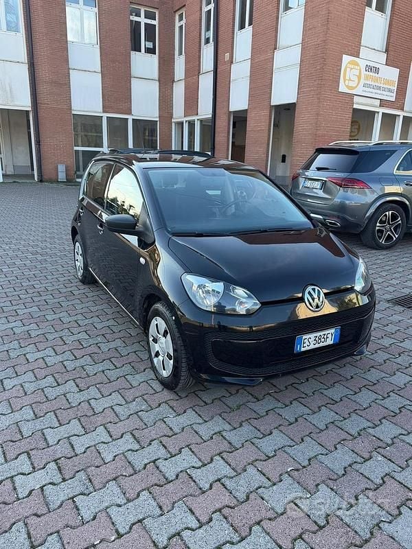 Usata 2013 VW up! Due volumi | 4590 € (Super prezzo) - Immagine 1/4