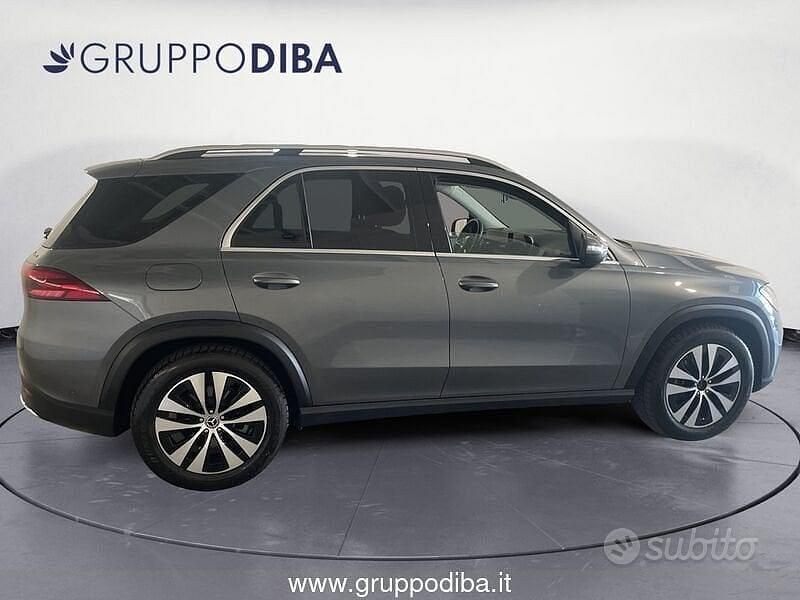 Usata Mercedes GLE300 Advanced 269 CV (197 kW) 2024 Grigio SUV