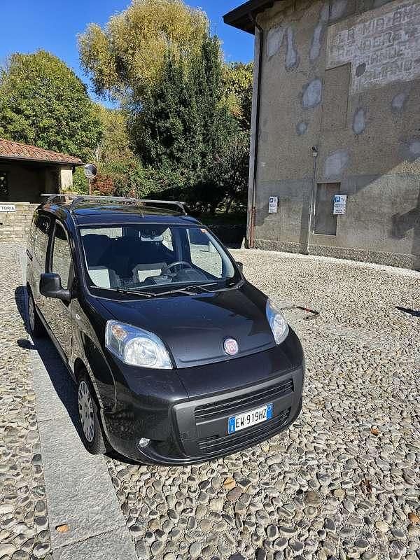 Usata Fiat Qubo Dynamic 75 CV (55 kW) 2014 Nero Monovolume
