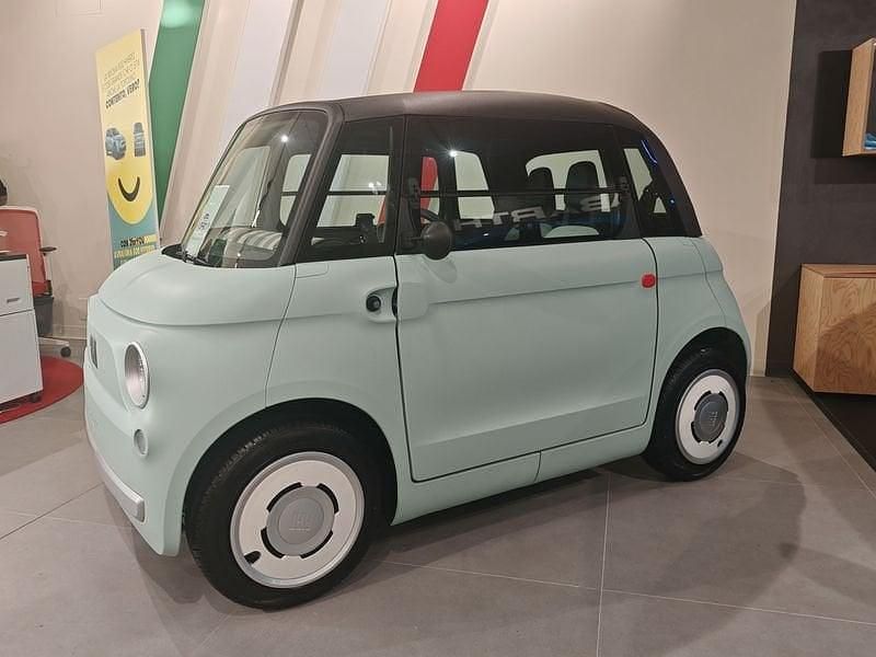Nuova Fiat Topolino 2025 Verde Utilitaria
