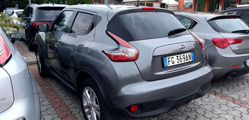 Usata Nissan Juke Acenta 116 CV (85 kW) 2017 Grigio SUV