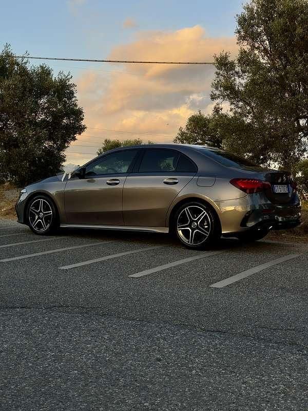 Usata Mercedes A200 AMG Line Premium 150 CV (110 kW) 2024 Berlina
