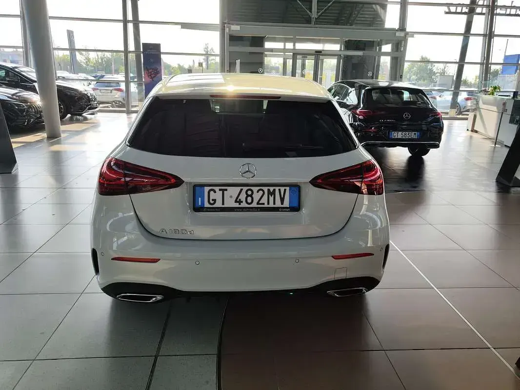 Usata Mercedes A180 AMG Line Premium Plus 116 CV (85 kW) 2024 Berlina