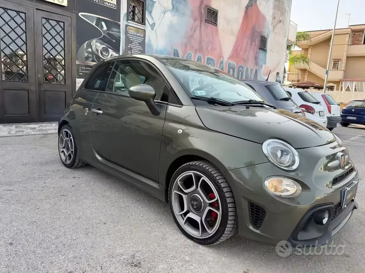 Usata Abarth 595 145 CV (106 kW) 2018 Verde Berlina