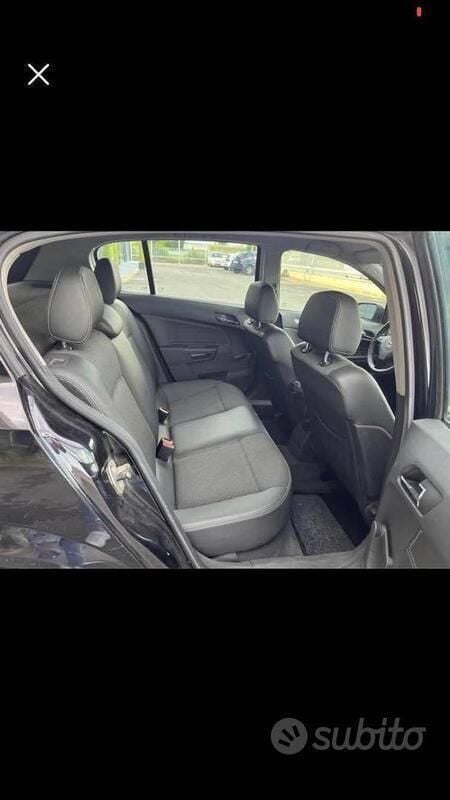 Usata Opel Astra 101 CV (74 kW) 2007 Nero Berlina