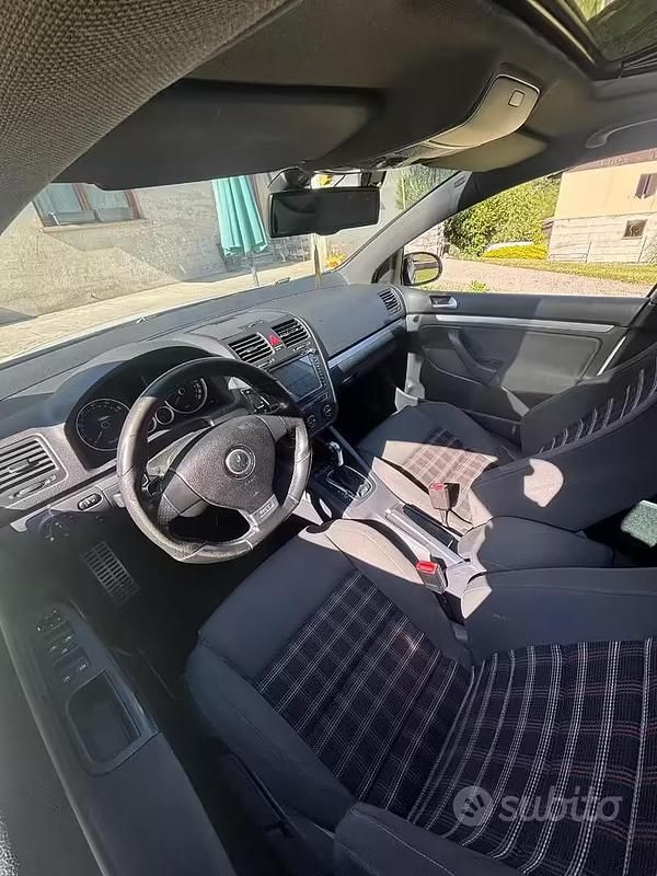 Usata VW Golf V GTI 200 CV (147 kW) 2007 Bianco Berlina