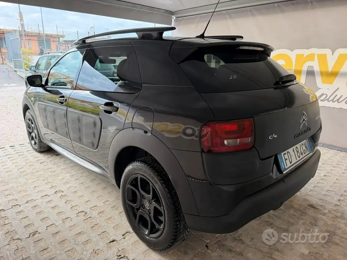 Usata Citroën C4 Cactus PureTech 82 CV (60 kW) 2016 Nero Utilitaria