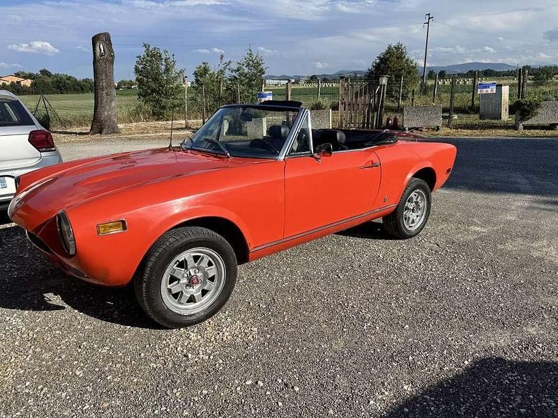 Arancione Usata 1976 Fiat 124 Spider Cabrio | 17.000 € - Immagine 1/4