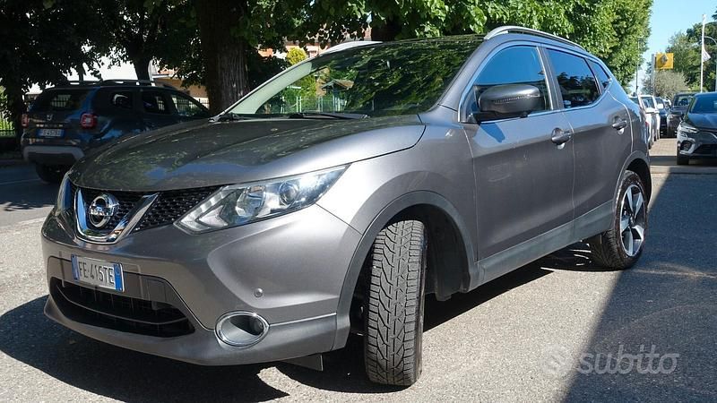 Usata Nissan Qashqai Visia 110 CV (80 kW) 2016 Grigio SUV
