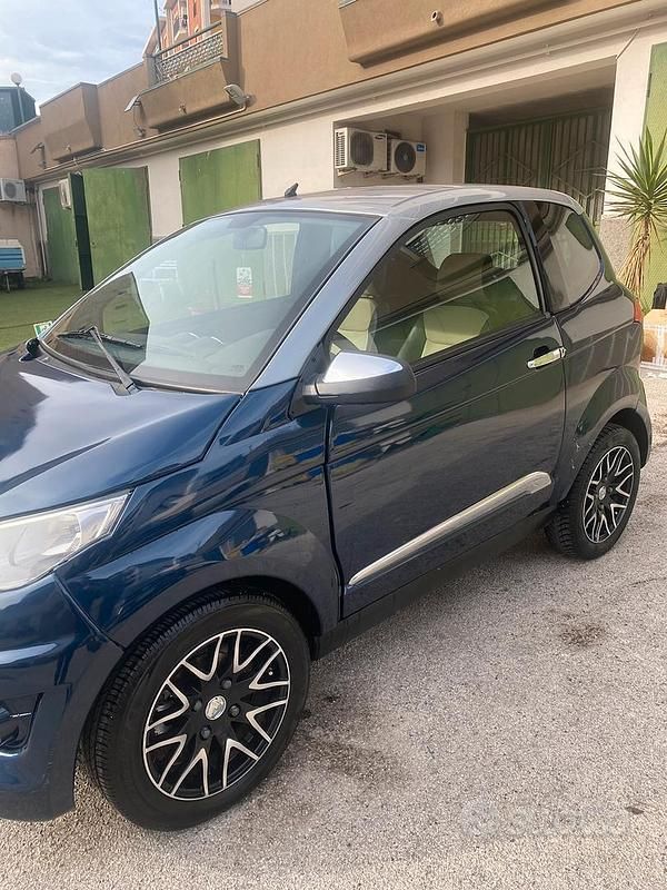 Usata Aixam City Premium 2020 Blu Utilitaria