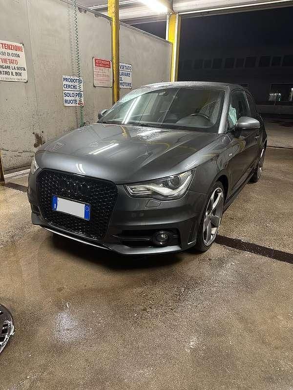 Usata Audi A1 S-Line 143 CV (105 kW) 2015 Grigio Berlina