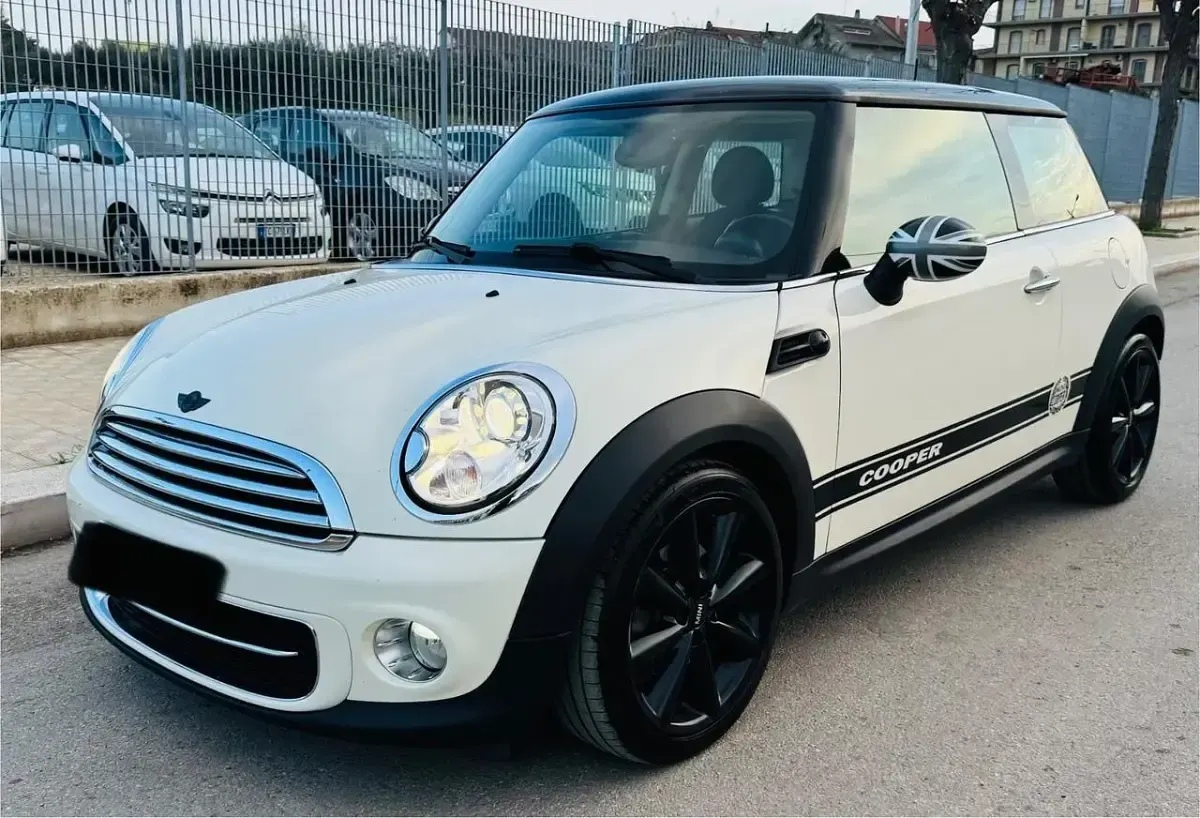 Usata Mini One D 111 CV (81 kW) 2012 Bianco Utilitaria