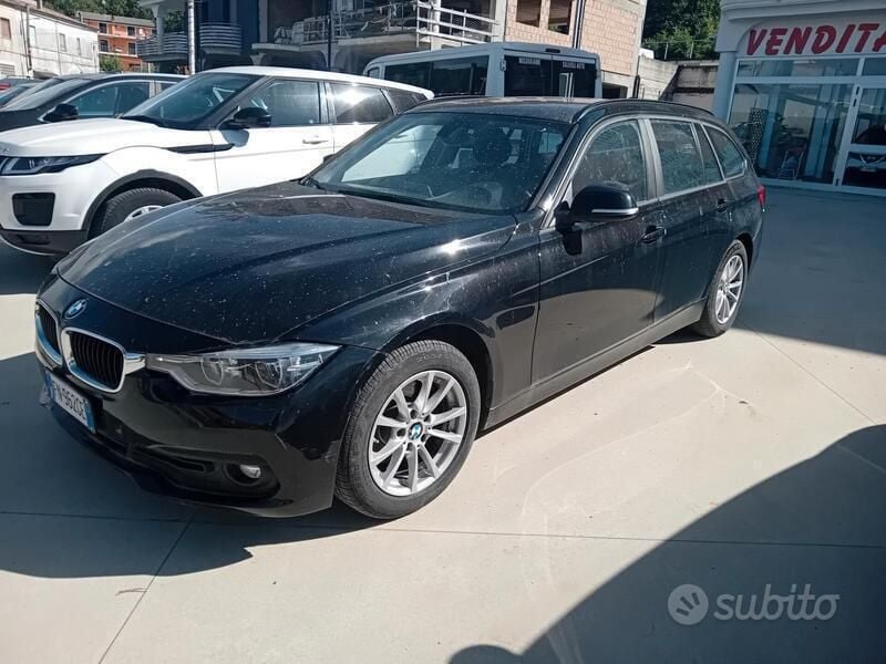 Usata BMW 318 Luxury Line 150 CV (110 kW) 2018 Nero Station wagon
